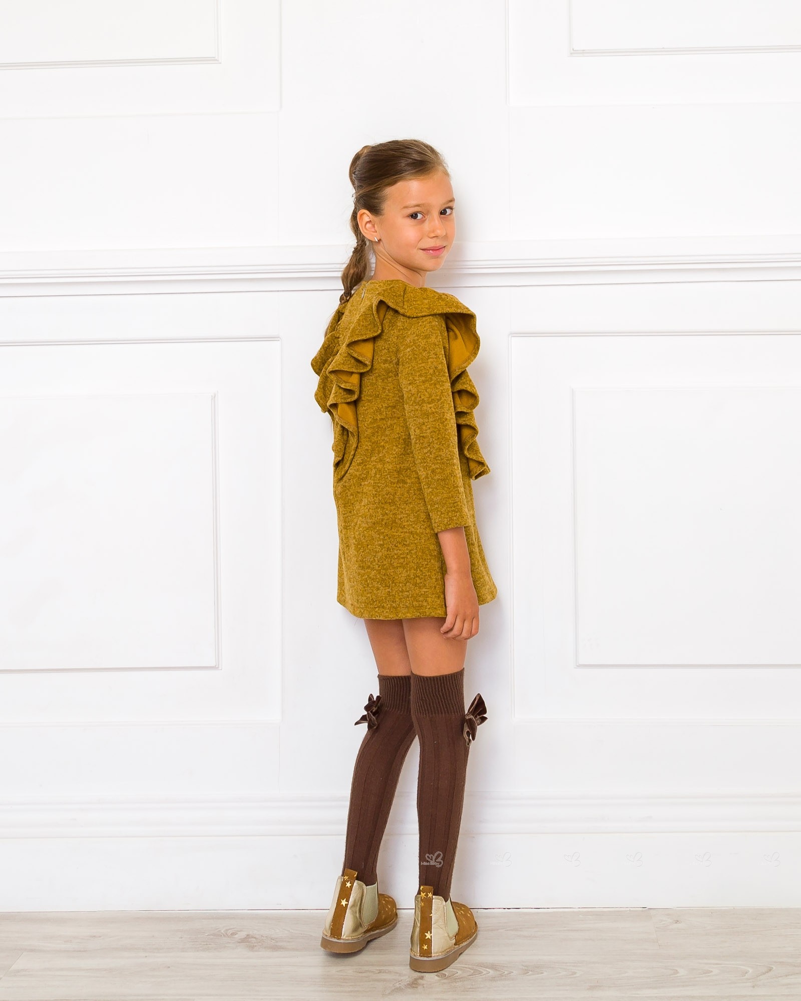 mustard boots outfit
